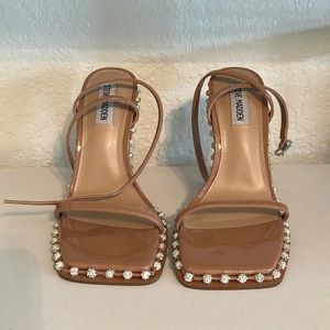 Steven madden nude heels